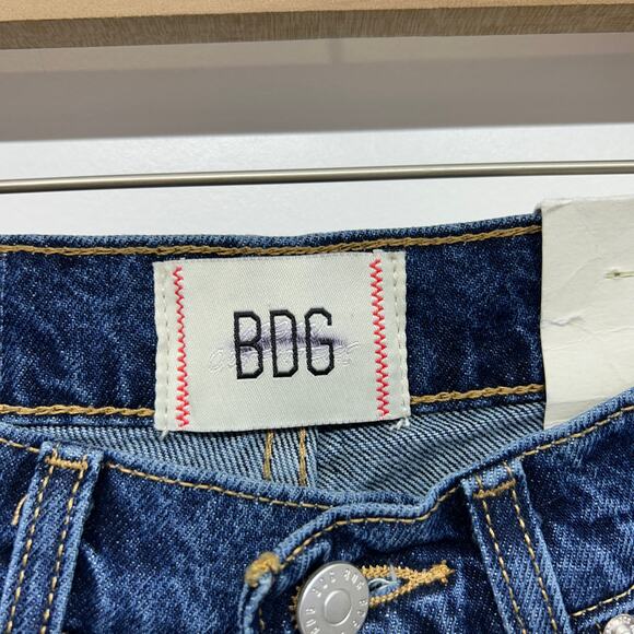 NEW UO Urban Outfitters BDG Distressed High Waist Straight Cowboy Jean Denim 27 - Picture 5 of 6